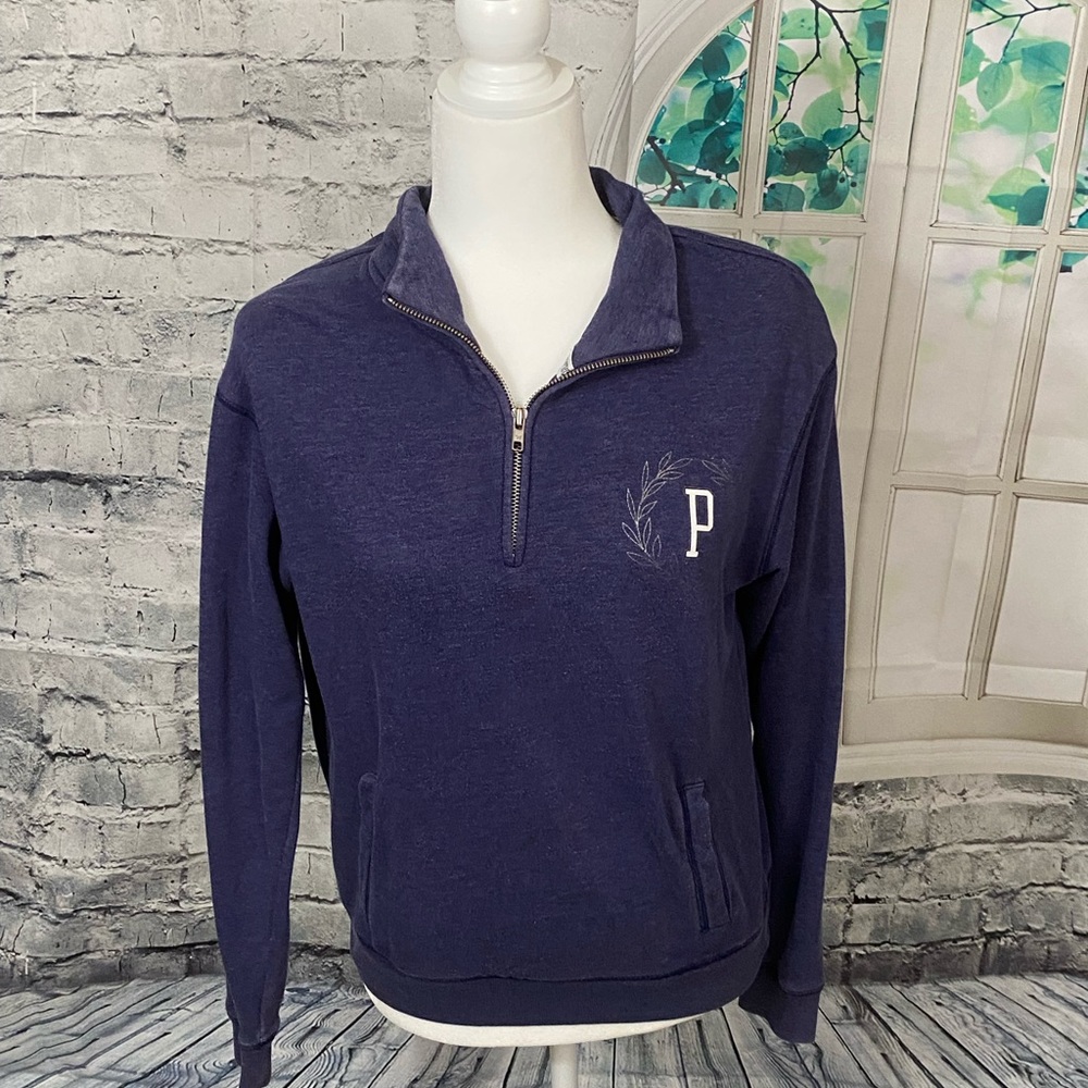 EUC Woman’s Victoria secret pink half zip sweatshirt size XS navy blue trendyEUC